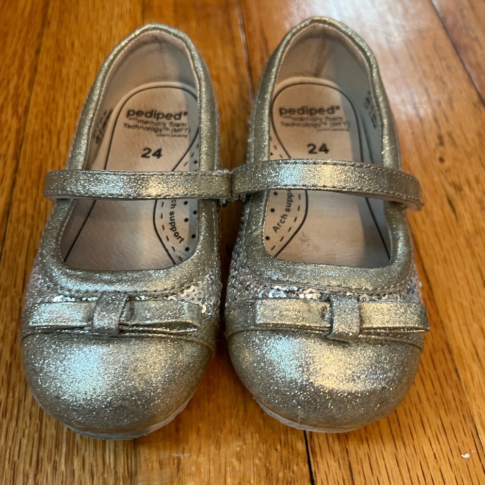Silver sequined pedipad Maryjane shoes for toddler size 8